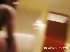 Horny Black African Queen Loves Sucking Off White Tourist