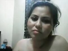 Nasik housewife Mahi Singh starts pumping her mans dick while he fingers her cunt vigorously and she then starts sucking his cock giving.