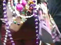 Dropping her pants at mardi gras