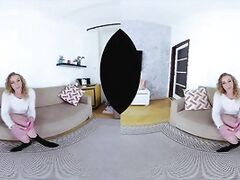 Fucking Hot Blonde French Babe