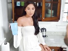 Handyman Facefucks Slutty Latina Abella Danger