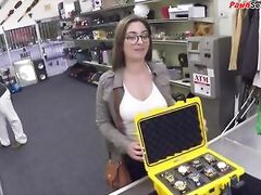 French pawnshop amateur sucking pov dick before riding