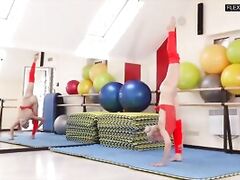 Dora Tornaszkova nude splits and bridges