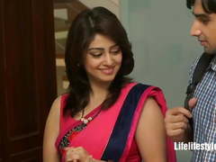 Beauty face sexy aunty