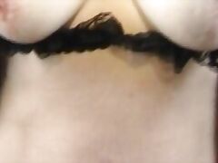 Dildoberater bringt seine neusten Model lzum testen vorbei