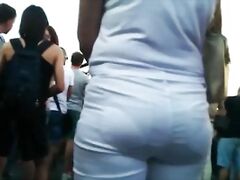 Huge butt wife i white jeans