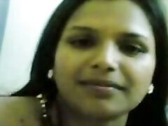 Juicy Bhabhi Naked - Movies.