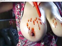 babe poured some oil in her big tits