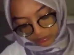 Tudung spek