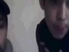 tio e sobrinho pauzudo na cam  BLOG: http://adf.ly/1HPCMk