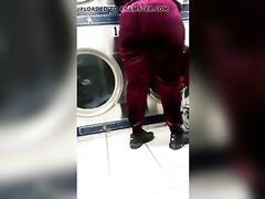 Jiggly Huge Ghetto Butt Bending (VPL) 3