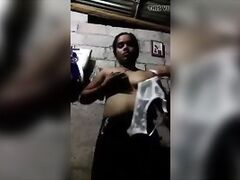 Tamil indian aunty made nude slfie for BF.