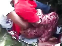 Couple Romance In Park - Movies. video3porn3