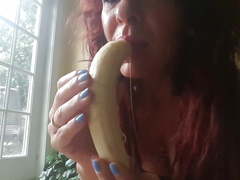 MILF mouth fucking Banana