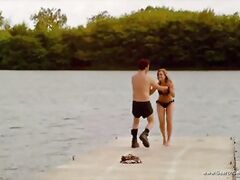 Mena Suvari Nude & Sexy - HD