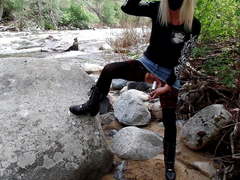 Insertion by the river