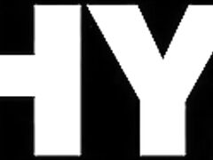 Hot vacation ends with threesome