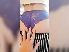 Dale lava i piatti  ma il vicino la importuna