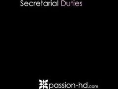 Sexy secretary Kimmy Granger spreads her legs to her boss